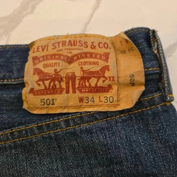 Levis 501 Button Fly Mens Straight Leg Cotton Dark Blue Jeans Size 34 - Picture 7 of 9
